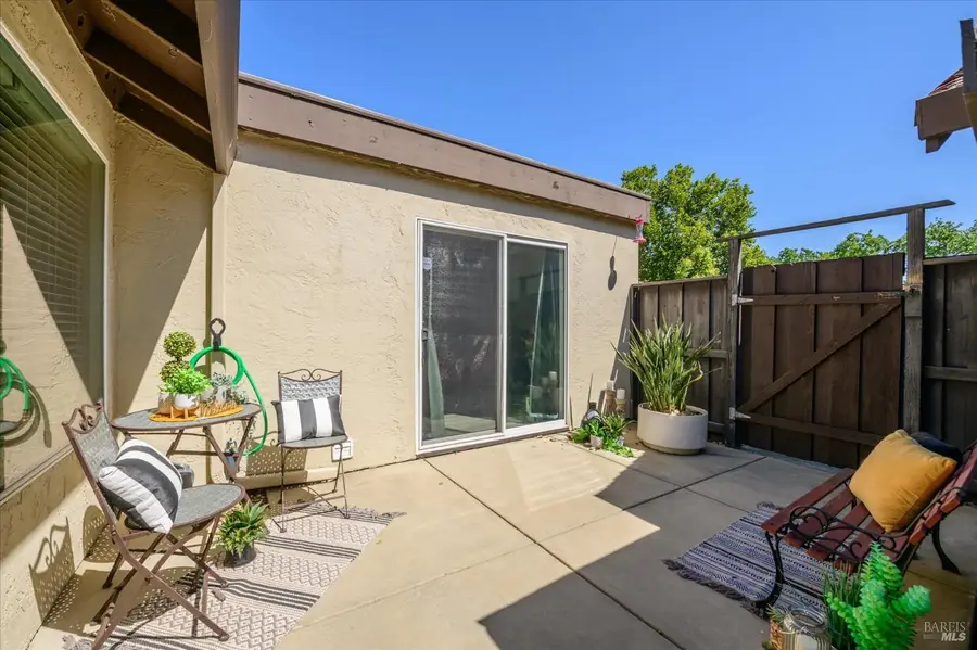 225 Fairoaks Drive, Vacaville, CA 95688 - #3