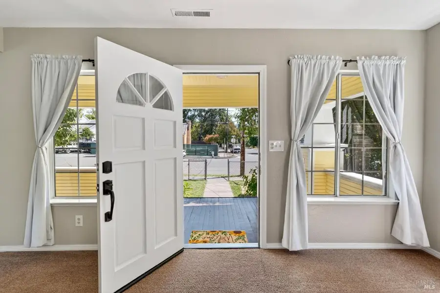 309 N Jefferson Street, Cloverdale, CA 95425 - #3