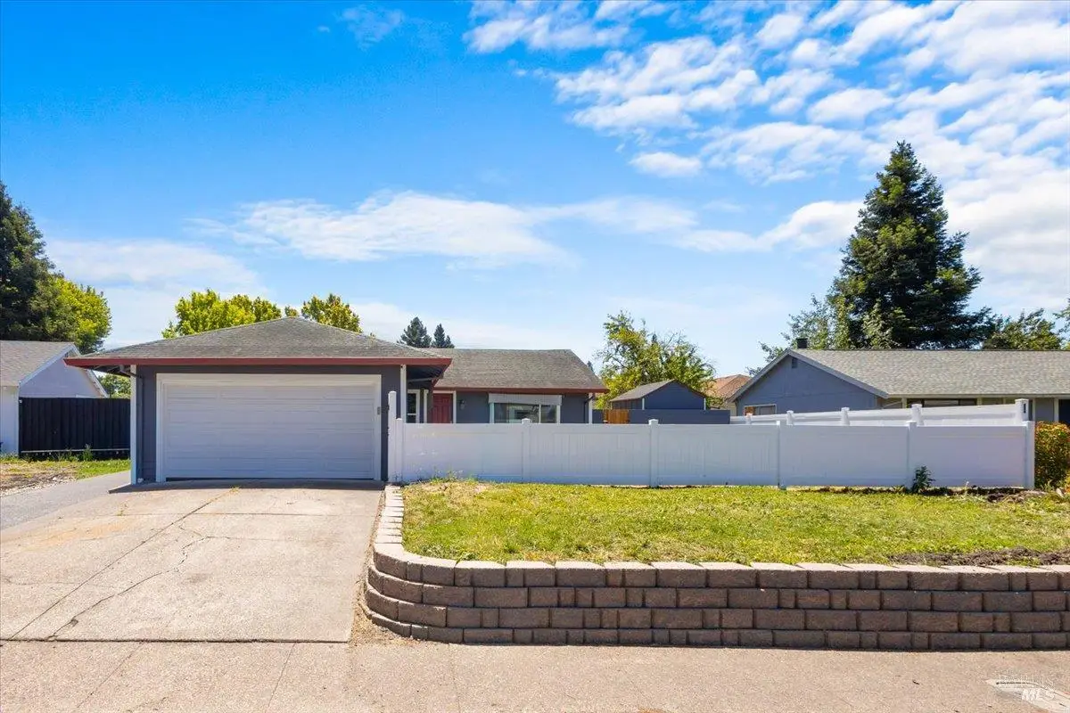 752 Lindsay Avenue, Rohnert Park, CA 94928 - #1