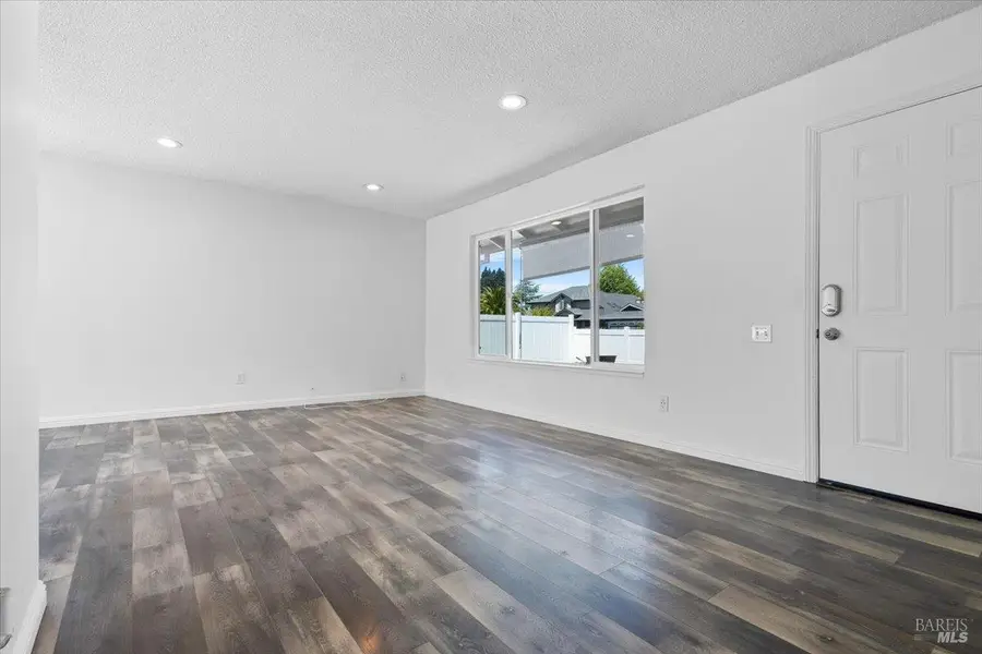 752 Lindsay Avenue, Rohnert Park, CA 94928 - #3