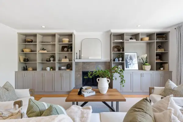 404 Vendola Drive, San Rafael, CA 94903