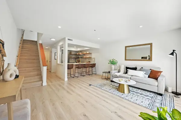 409 North Street #7, Healdsburg, CA 95448