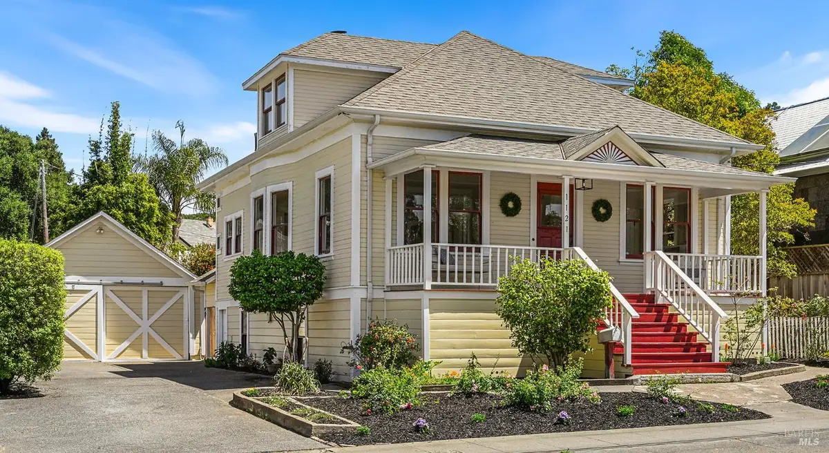 1121 F Street, Petaluma, CA 94952 - #1