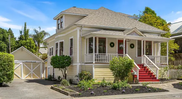 1121 F Street, Petaluma, CA 94952