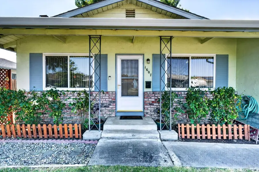 1607 James Street, Fairfield, CA 94533 - #2