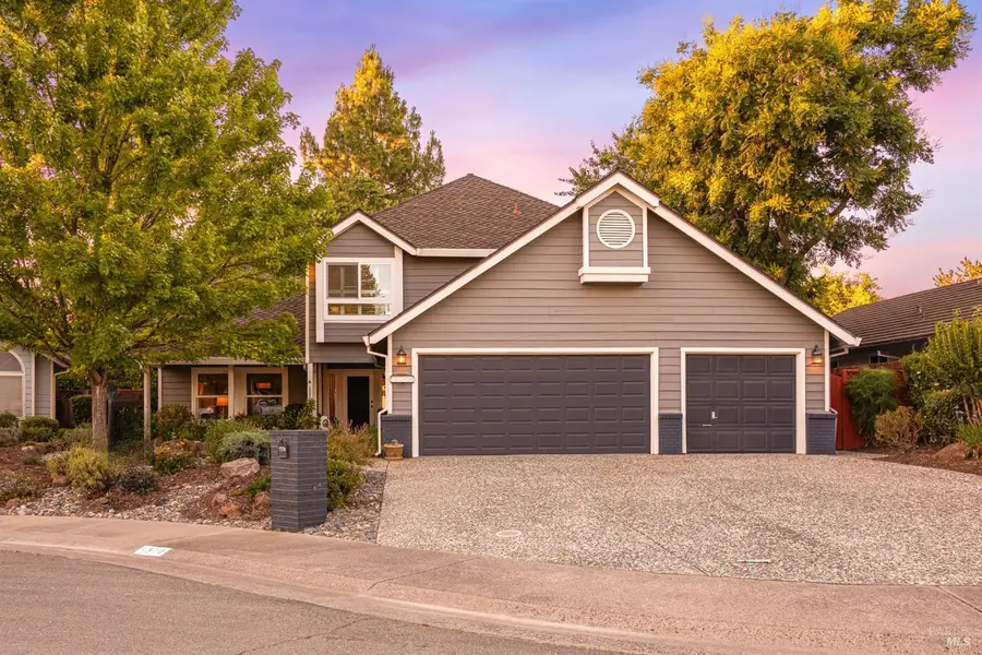 1370 Estates Drive, Dixon, CA 95620 - #2