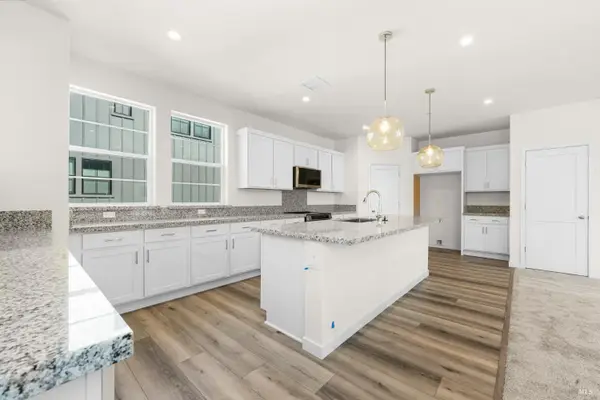 1448 Waterside Lane, Rohnert Park, CA 94928