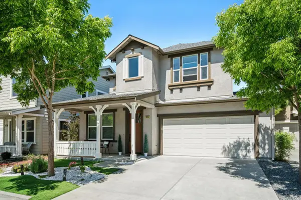 1425 Yarberry Lane, Petaluma, CA 94954