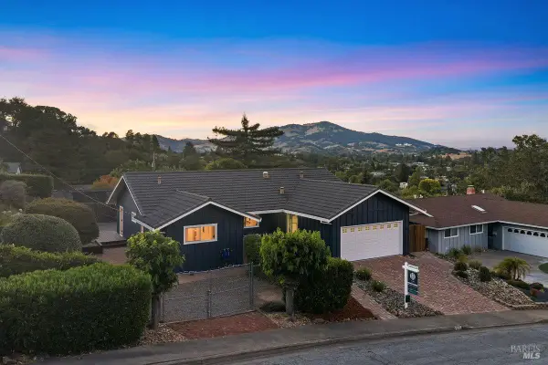 81 Drakewood Lane, Novato, CA 94947