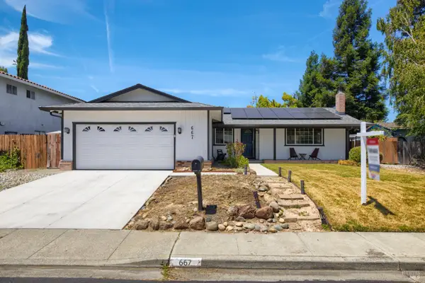 667 Corte Castro, Vacaville, CA 95688