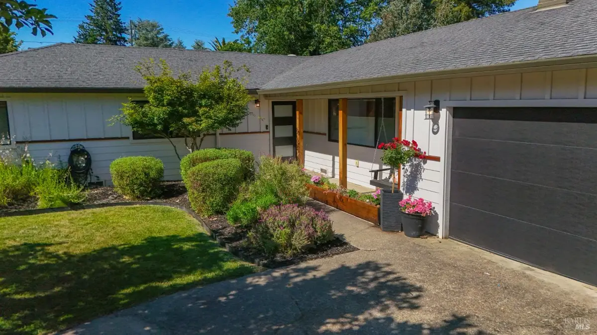 715 Pomolita Way, Ukiah, CA 95482 - #1