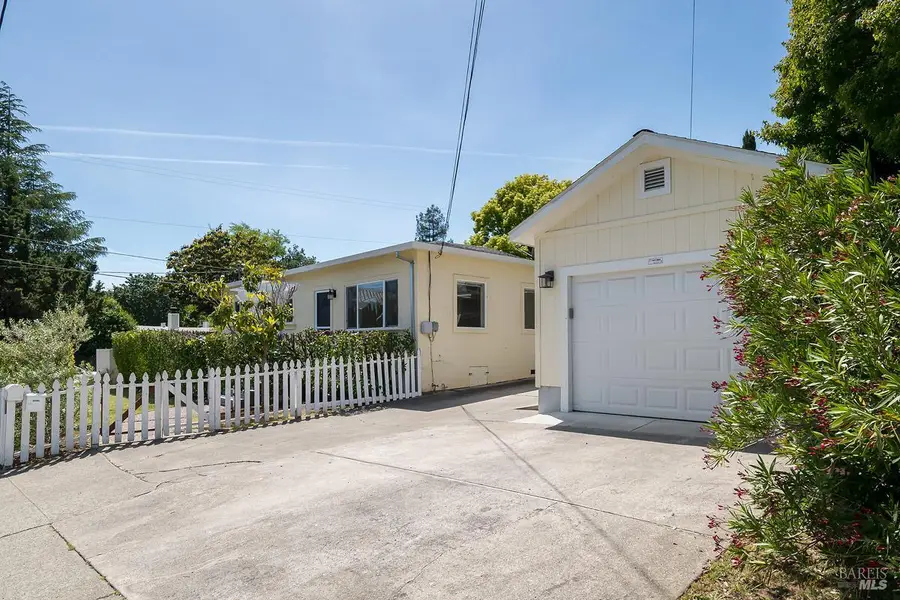 1135 4th Street, Novato, CA 94945 - #2