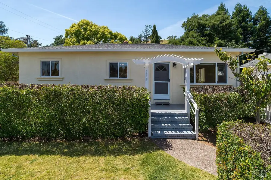 1135 4th Street, Novato, CA 94945 - #3
