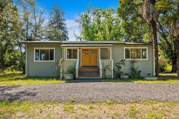 635 Goodwin Avenue, Penngrove, CA 94951