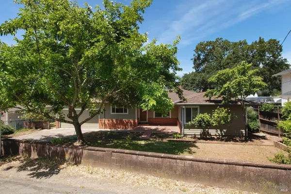 17705 Sunset Way, Sonoma, CA 95476
