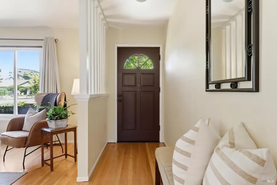 131 Grande Vista, Novato, CA 94947 - #3