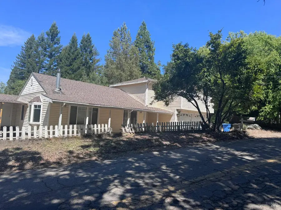 8822 Oak Grove Avenue, Sebastopol, CA 95472 - #2
