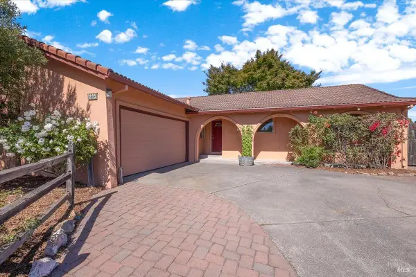 564 Edith Court, Santa Rosa, CA 95401