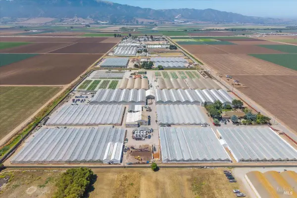 23820 Potter Road, Salinas, CA 93908