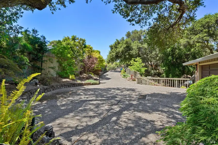 10 Shari Court, Novato, CA 94947 - #2