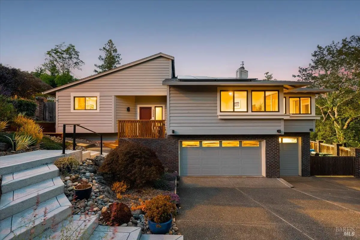 3224 Cobblestone Drive, Santa Rosa, CA 95404 - #1