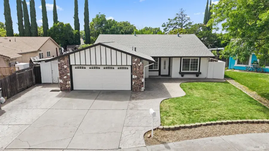 155 Richard Place, Vacaville, CA 95687 - #2