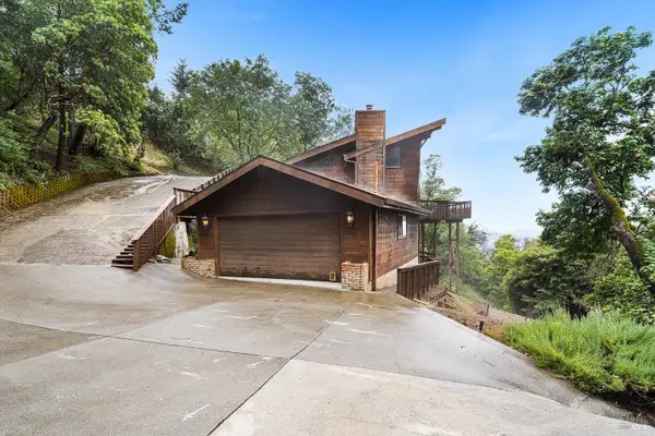 22540 Hutchinson Road, Los Gatos, CA 95033