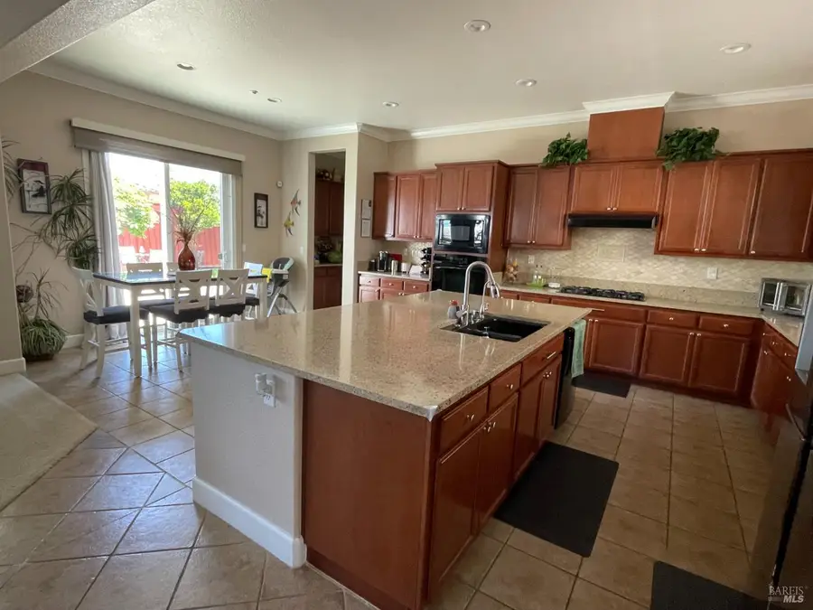 4925 Paramount Way, Fairfield, CA 94534 - #2