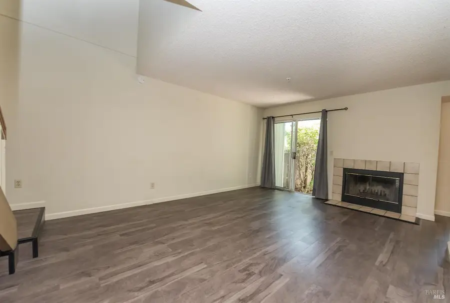 7 Meridian Circle, Rohnert Park, CA 94928 - #3