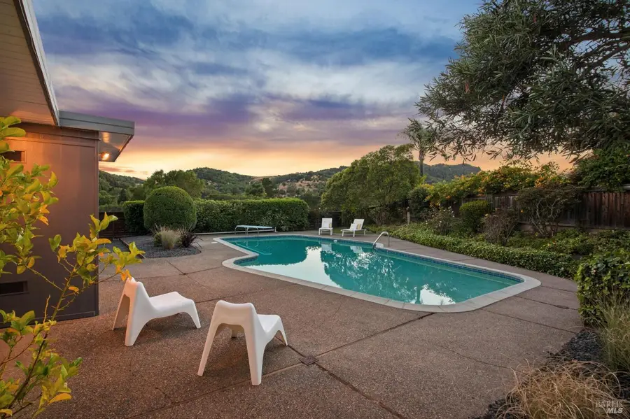 24 Mount Diablo Circle, San Rafael, CA 94903 - #3