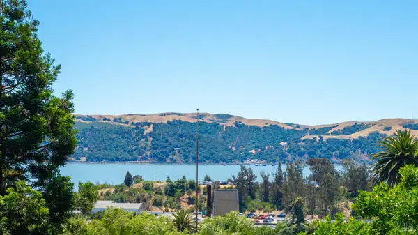 735 Buchanan Street #214, Benicia, CA 94510