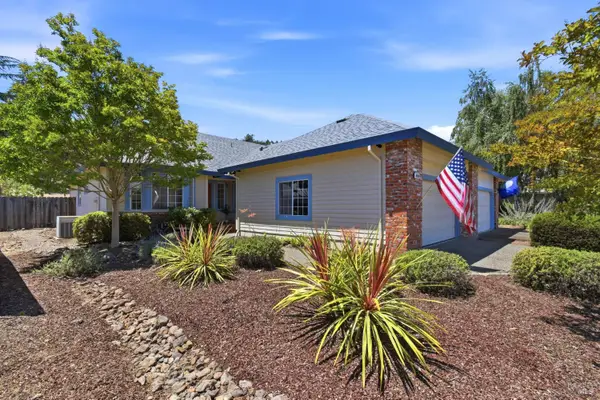 8050 Oakmont Drive, Santa Rosa, CA 95409