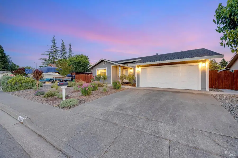 6086 Dinah Court, Rohnert Park, CA 94928 - #3