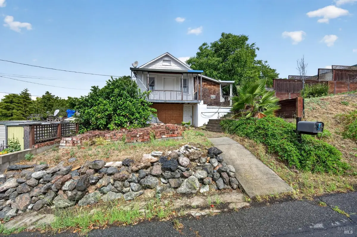 705 E 6th Street, Benicia, CA 94510 - #1