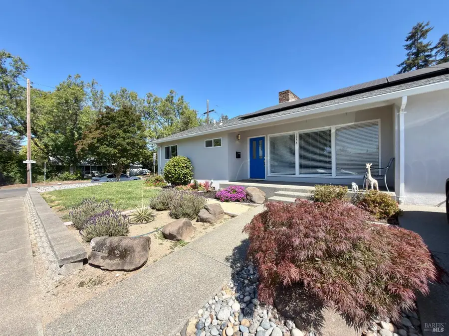 1858 Hemlock Street, Napa, CA 94559 - #3