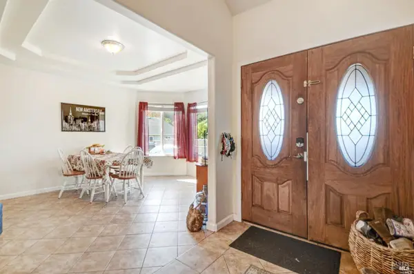 1648 Ronne Drive, Santa Rosa, CA 95404