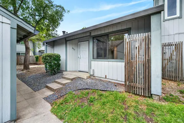 457 Occidental Circle, Santa Rosa, CA 95401