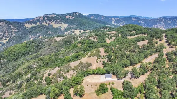 12000 Valley View Drive, Ukiah, CA 95482