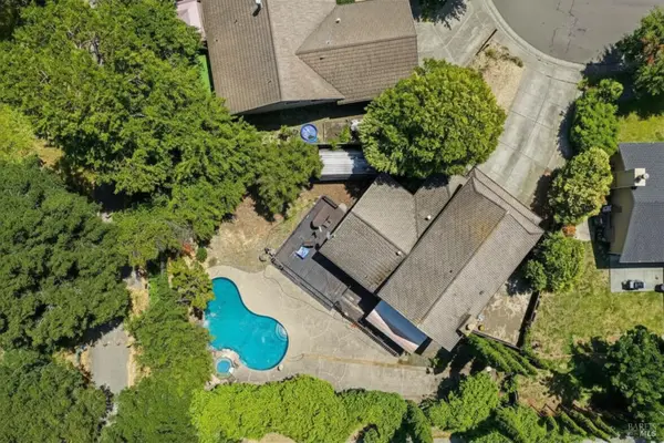 715 Placer Court, Santa Rosa, CA 95401