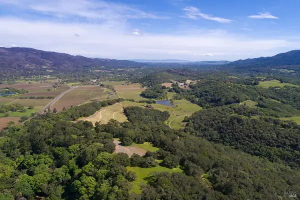 11420 White Fang Glen, Kenwood, CA 95452