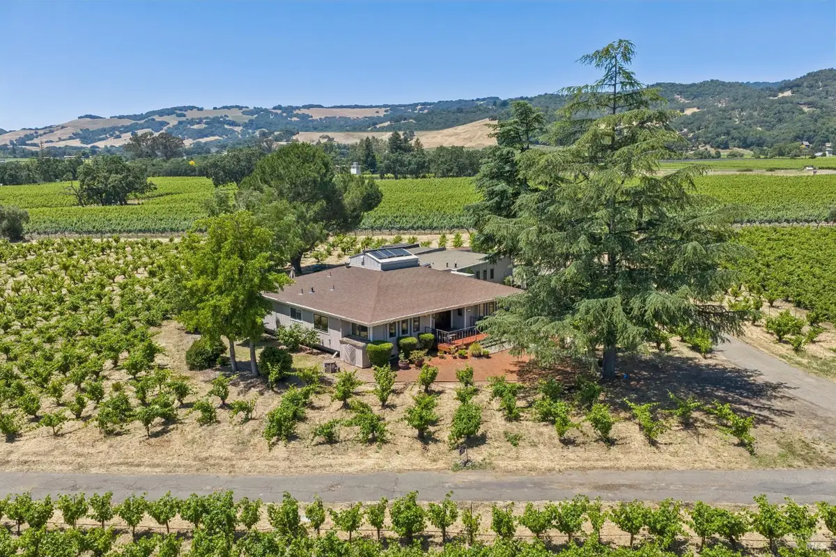 1075 Lark Avenue, Sonoma, CA 95476 - #1