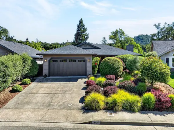 412 Fairway Court, Healdsburg, CA 95448