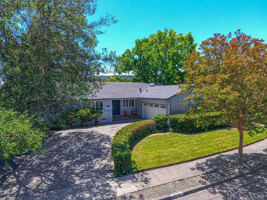 2575 Brookhaven Drive, Santa Rosa, CA 95405 - #2