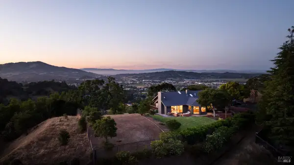32 Oak View Court, Novato, CA 94947