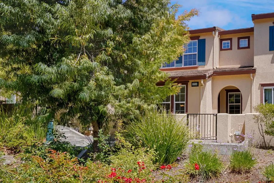 2216 Bell Flower Lane, Santa Rosa, CA 95404 - #2