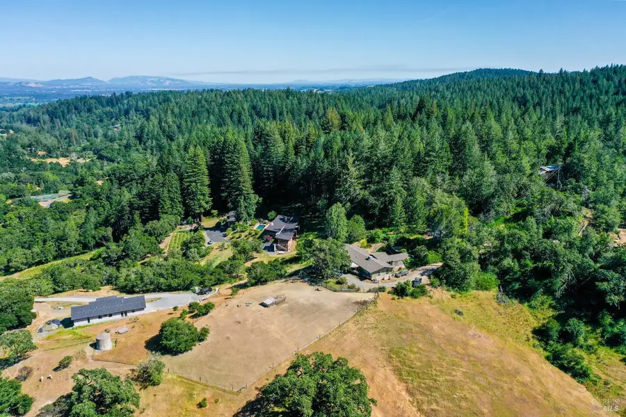 3150 Mill Creek Road, Healdsburg, CA 95448 - #2