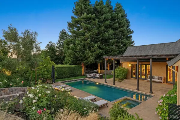 1297 Leaning Oak Drive, Napa, CA 94558