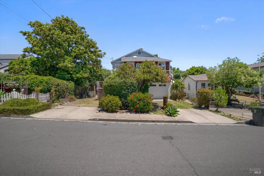 865 W I Street, Benicia, CA 94510 - #2