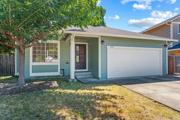 1037 Zephyr Cove Court, Ukiah, CA 95482