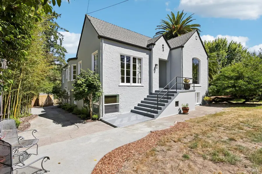 2087 Blucher Valley Road, Sebastopol, CA 95472 - #2